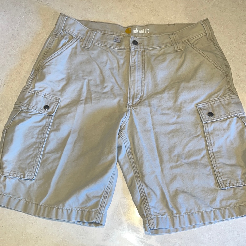 Men’s 38 Cargo Carhartt Shorts